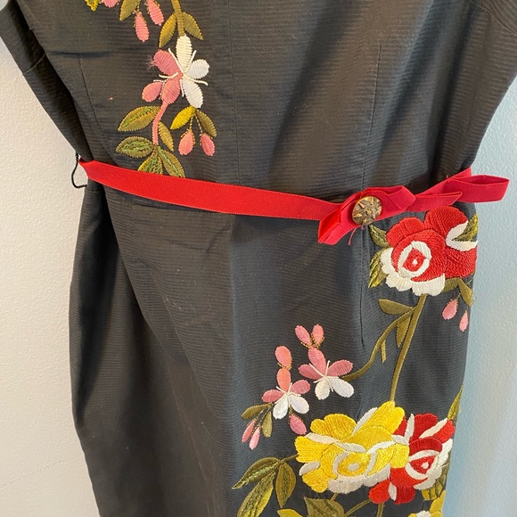 #139-Moulinette Soeurs Dress - Picture 8 of 9